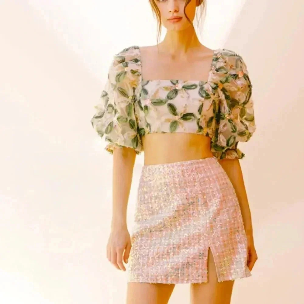 STORiA IVORY AND SAGE SEQUIN BABY DOLL CROP TOP WITH PUFF SLEEVES SIZE SMALL